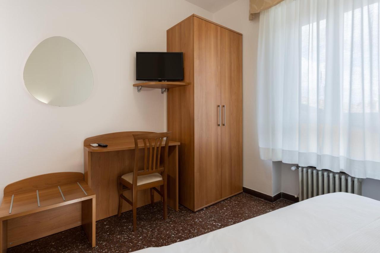 Hotel Roma Palmanova Extérieur photo