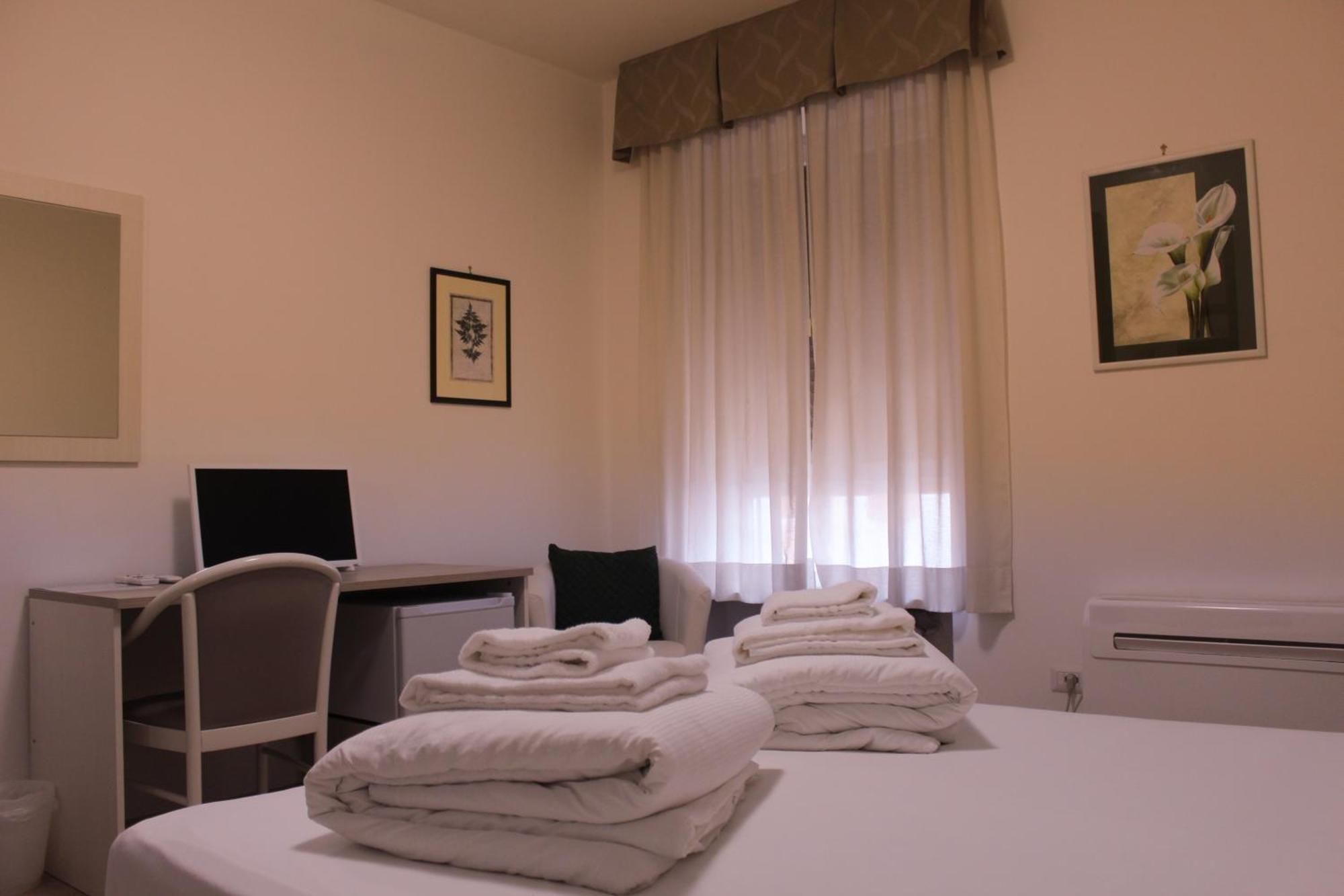 Hotel Roma Palmanova Extérieur photo